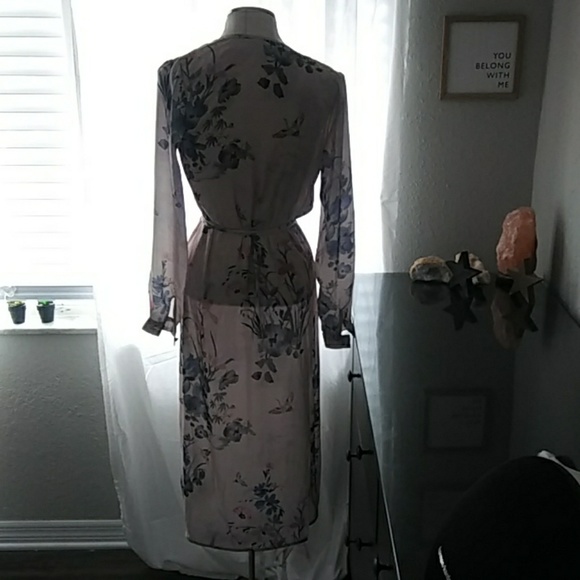 H&M Wrap dress - Picture 2 of 4